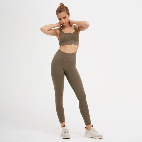 Seamless Essentials Yoga Set